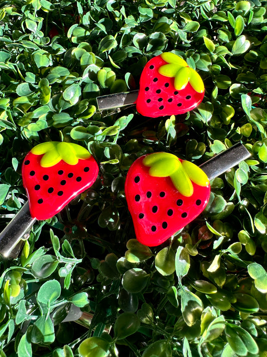 Strawberry Clips